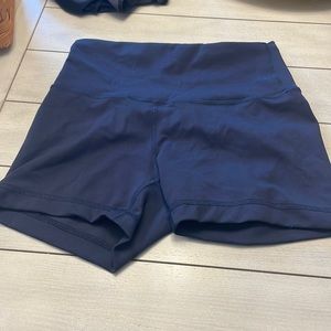 Lululemon wonder train shorts